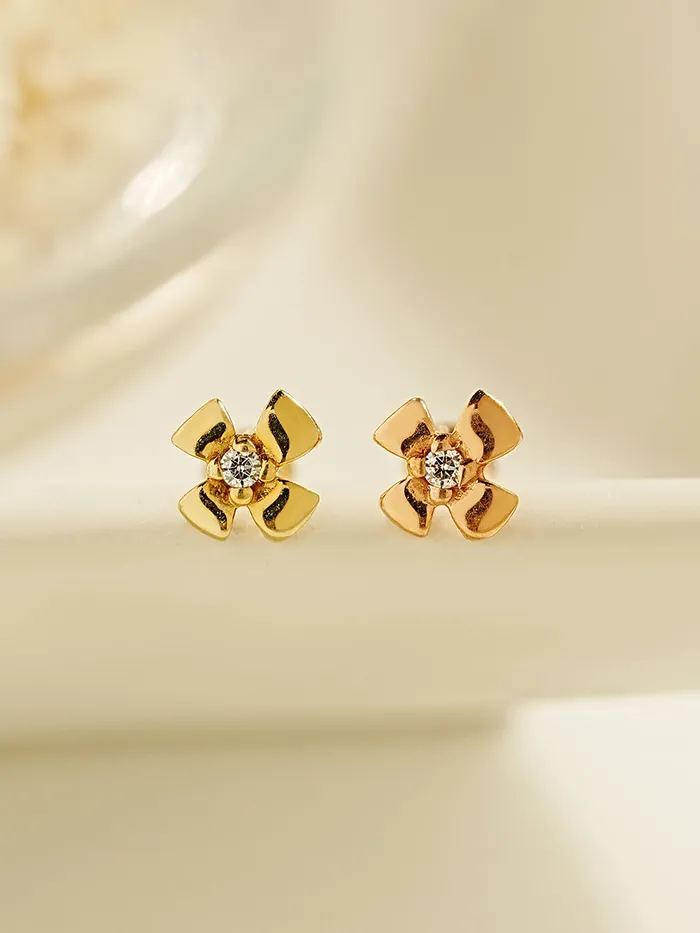 MinimalBijoux Earrings 14K Gold Polaris Cartilage Earring 20G18G16G