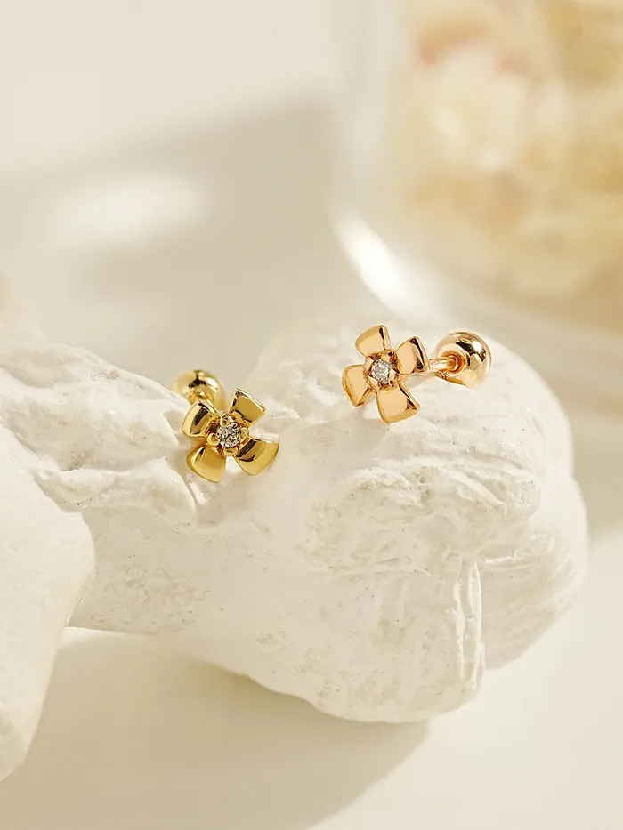 MinimalBijoux Earrings 14K Gold Polaris Cartilage Earring 20G18G16G