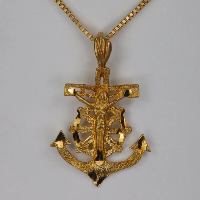 Moriartys Gem Art PreStyled Sets 14K Yellow Gold Mariners Crucifix Pendant