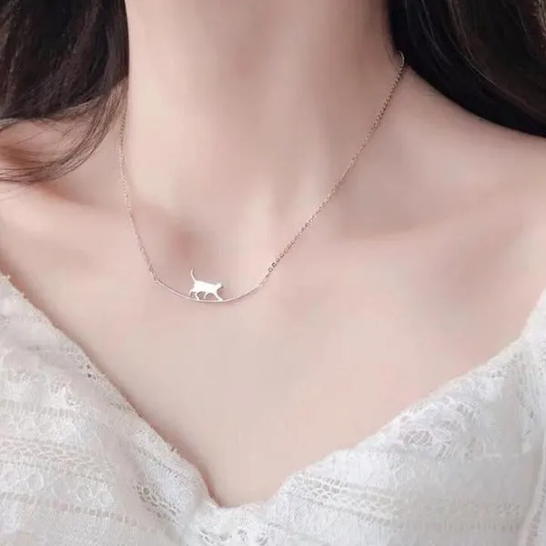 Necklaces CatCurio Pet Store Walking Cat Curved Silver Necklace