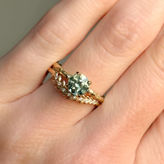 PreStyled Sets CALEB QUASHEN 108ct Round Parti Madagascar Untreated Sapphire Evergreen Carved Solitaire in 18k Yellow Gold