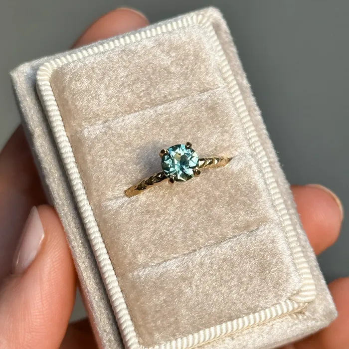 PreStyled Sets CALEB QUASHEN 108ct Round Parti Madagascar Untreated Sapphire Evergreen Carved Solitaire in 18k Yellow Gold