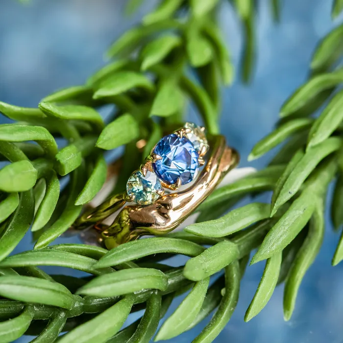 Rings 107ct Round Ceylon Sapphire and 38MM Round Sapphires Three Stone Ring in 14K Yellow Gold Discovery Gems