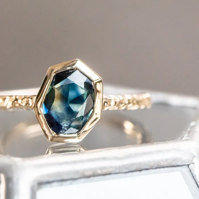 Rings 129ct Geo Slice Parti Blue Sapphire Evergreen Low Profile Bezel Solitaire Ring in 14k Yellow Gold Discovery Gems
