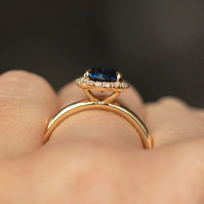 Rings Anueva Jewelry 155ct Oval Blue Nigerian Sapphire and Diamond Four Prong Halo Ring in 14k Yellow Gold