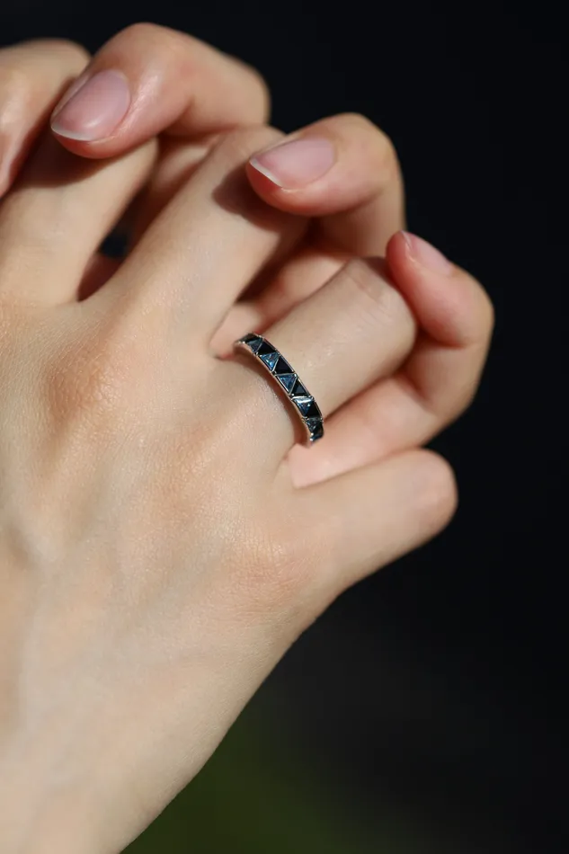 Rings RIEFE Protection Ring SWG Black Spinel London Blue Topaz