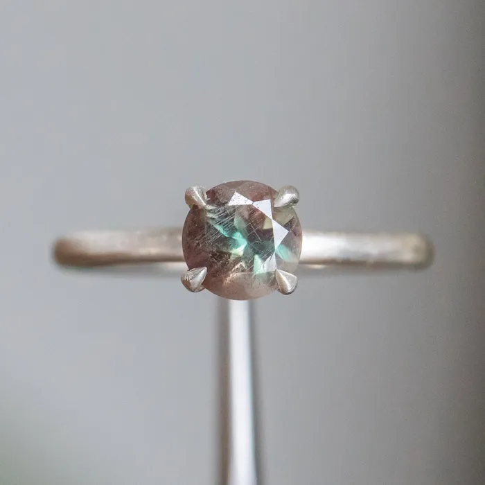 Sunstone Rings 076ct Round Oregon Sunstone Solitaire Ring in Satin Sterling Silver Sunstone Rings 076ct Round Oregon Sunstone Solitaire Ring in Satin Sterling Silver
