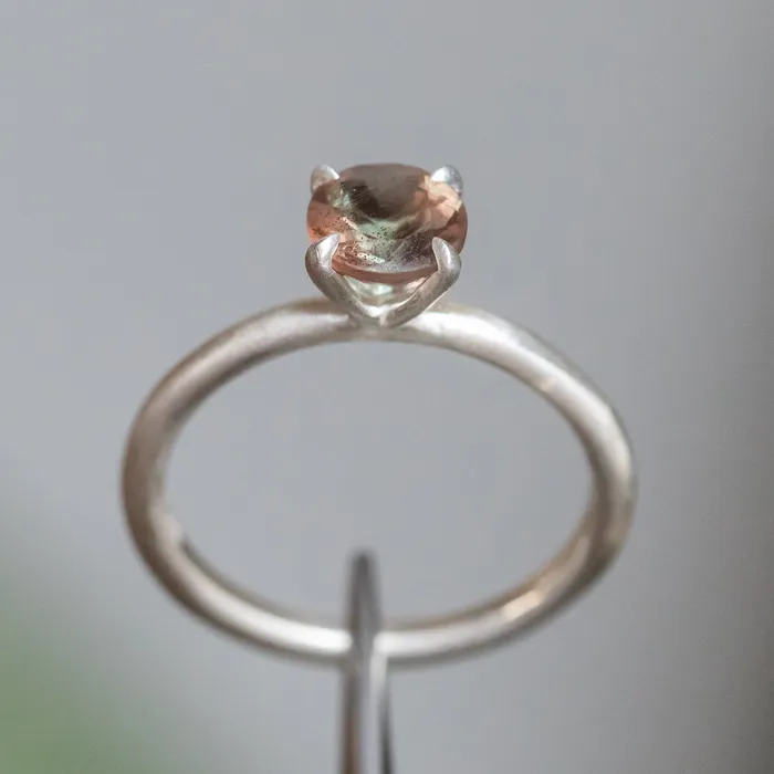 Sunstone Rings 076ct Round Oregon Sunstone Solitaire Ring in Satin Sterling Silver